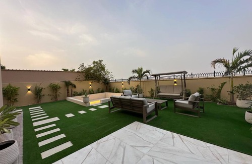 Umm al Quwain Villa | 4 Bedrooms Luxury Villa, Beach and Pool Access, Jacuzzi, Sauna, Bar, Tennis