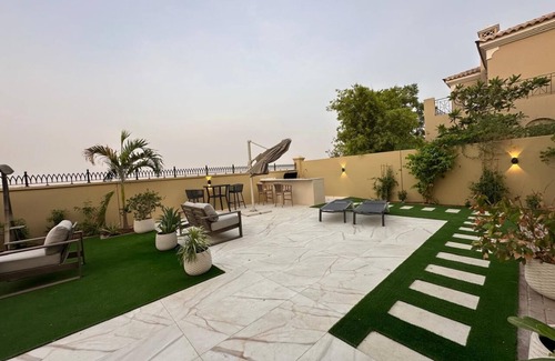 Umm al Quwain Villa | 4 Bedrooms Luxury Villa, Beach and Pool Access, Jacuzzi, Sauna, Bar, Tennis