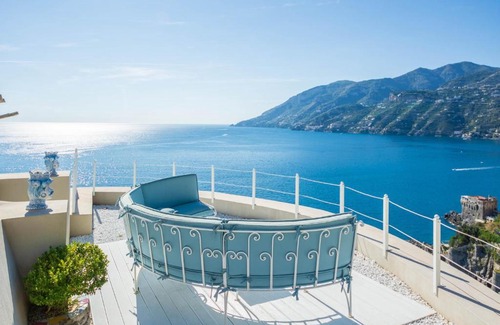 Maiori Villa | 4 bedrooms villa with sea view private pool and jacuzzi at Maiori