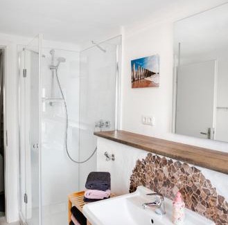 Westerburg Apartment | 4 Bett Ferienwohnung Weintraube