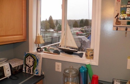Lime Lake-Machias Cabin | 4 BR 2 Bath Family Lakefront Cottage on Lime Lake Near Ellicottville NY