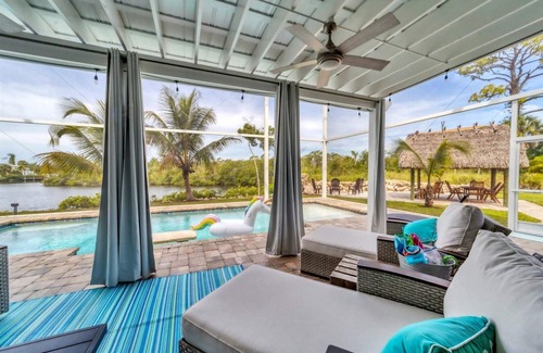 Englewood South House | 4 BR/3BA Waterfront Private Pool Adult Playground