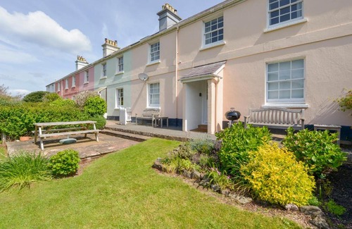Hope-Cove House | 4 Coastguards Cottage