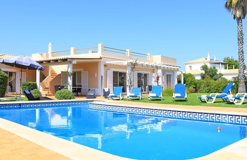 Estombar Villa | 4 en-suite 6x A/C'ed 200m² (heated) pool villa, huge roof terrace, 1000m² garden