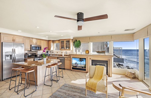 Laguna Beach Villa | 4 Experience the French Elegance of Martinique, the elegant Villa with a Balcony (D)