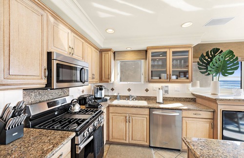 Laguna Beach Villa | 4 Experience the French Elegance of Martinique, the elegant Villa with a Balcony (D)