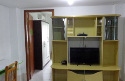 Quatro Ilhas Apartment | 4 ISLANDS - BOMBS-O2 DORMITORIES 60 m FROM THE BEACH-2 AR - WIFI