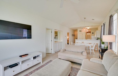 Carolina Forest Apartment | 4 Mi to Broadway at the Beach Golf Resort Getaway