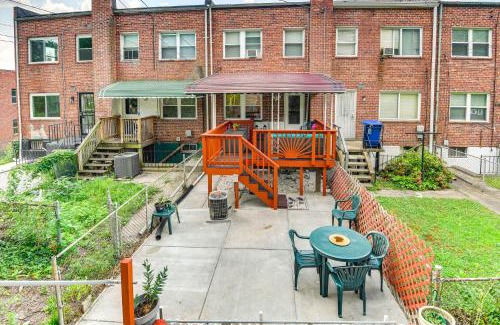 Original Northwood House | 4 Mi to Dtwn Cozy Townhome in Baltimore!