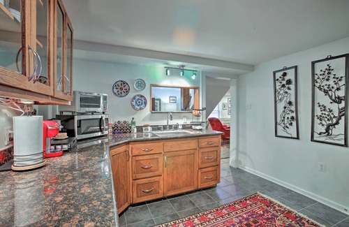 Broadmoor Apartment | 4 Mi to French Quarter: NOLA Apt w/Garden Patio