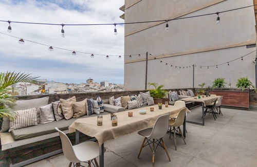Zona Sul House | 4 Modern Private Ensuites in Ipanema Hills