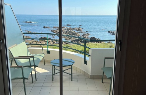 Le Croisic Apartment | 4-person apartment with exceptional exposure and sea view 300 m from CROISIC beach