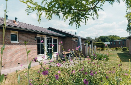 Voorthuizen Ski Chalet | 4-person bungalow Heuveltjes