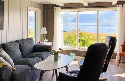 Oksnes House | 4 person holiday home in ALSVÅG