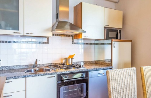 Stresa Apartment | 4-room corner apartment with 2 bathrooms in a residence with pool