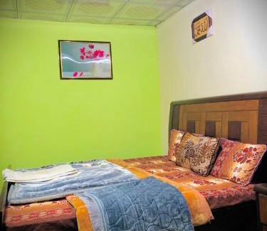 Naltar Valley Hotel | 4 Season Guest House Naltar