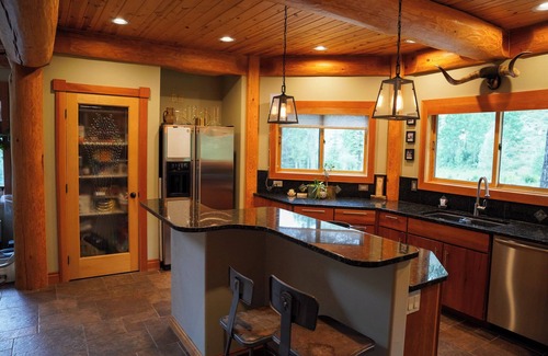 Ohio City House | 4 Seasons of Mountain Paradise - Gold Creek Lodge