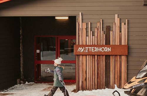 Perisher Valley Hotel | 4 Share - 4 Share Room - Village Views