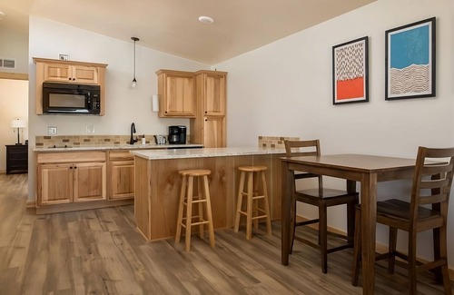 Boardman Hotel | 4 Spacious Units w/Large Picture Windows. Pet-friendly, Outdoor pool, Parking