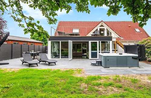 Henne House | 4 star holiday home in Henne