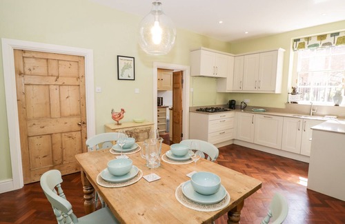 Shipston on Stour Cottage | 4 THE OLD COUNCIL HOUSE, family friendly in Shipston-On-Stour