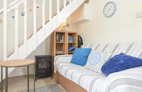 Hope-Cove House | 4 Thornlea Mews