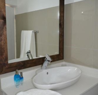 Woodmead House | 4 Woodmead Suites