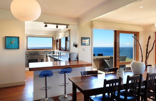 Kiama Heights Other | »40,000.00 Whales pass on "Humpback Highway " at Sea To Sky Farm on the Ocean
