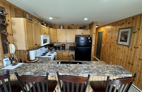 Waubay House | 40 Creek Lodge North - Prime Hunting and Fishing Cabin at Waubay Lake