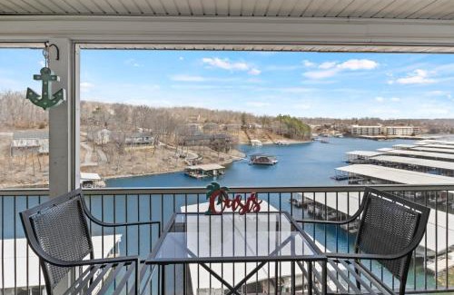 Lakeland House | 40 Lighthouse Rd. Unit 3-402