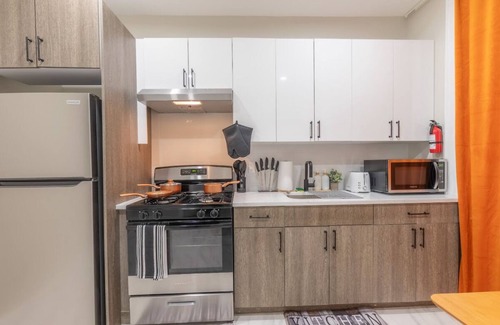 Ampere Apartment | 40% OFF 3Days+9 min to EWR, 2 Queen Beds, Sleeps 6