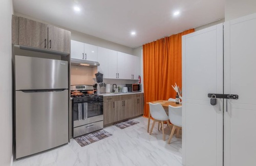 Ampere Apartment | 40% OFF 3Days+9 min to EWR, 2 Queen Beds, Sleeps 6