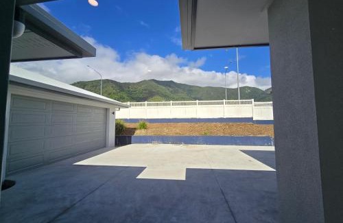 Redlynch Villa | 41RedPebbles Villa in Redlynch,Cairns QLD