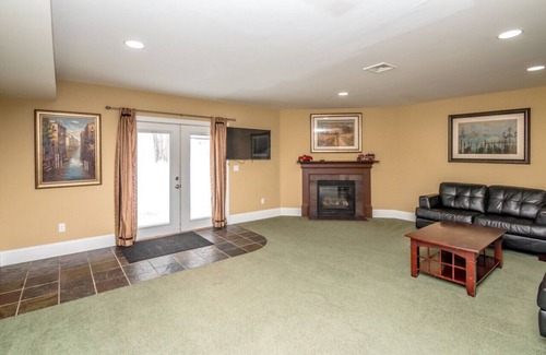 North Conway House | 42-2 Locust Lane North Conway
