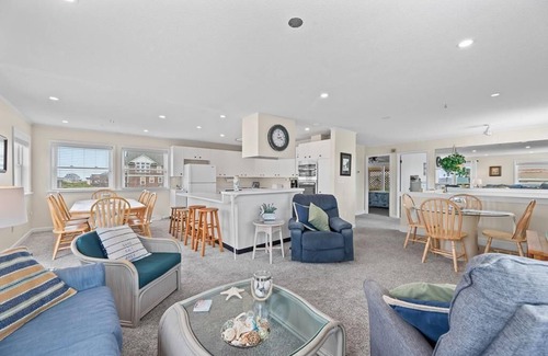 South Nags Head House | 426 - South Nags Head Ocean-Side Rental with Water Views