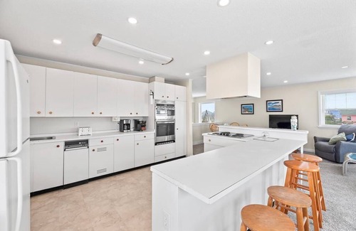 South Nags Head House | 426 - South Nags Head Ocean-Side Rental with Water Views
