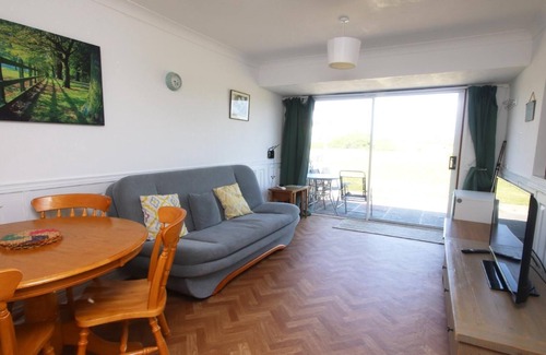 Earnley Ski Chalet | 43G Medmerry Park 2 Bedroom Budget Chalet