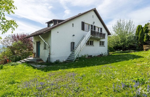Kloten Apartment | 45m2 studio in a villa in the countryside, airport 10min /Zurich HB 29min
