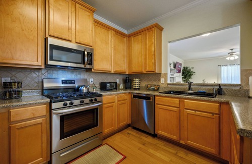 Acworth House | 4632 Liberty Square Dr, Acworth
