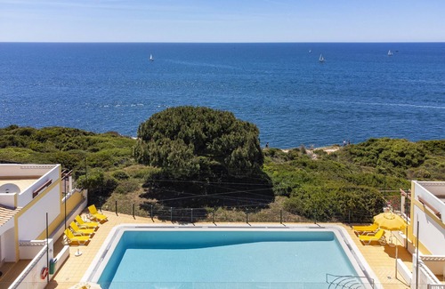 Lagoa e Carvoeiro Ski Chalet | 47 Terraços de Benagil (Casa Smith)