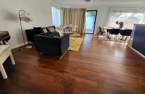 Seabrook Villa | 4Bedroom House-Holiday home in Seabrook
