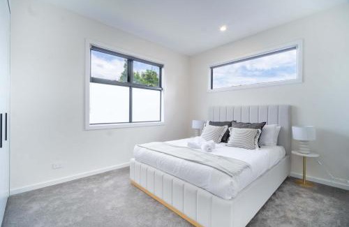 Ashburton House | 4BR Brand new Townhouse in Ashburton Shopping Golf