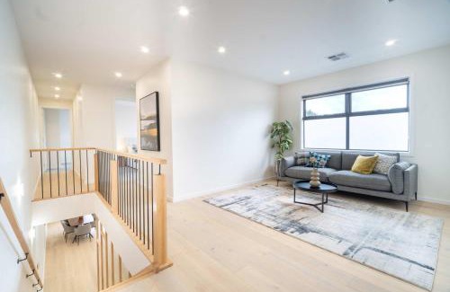 Ashburton House | 4BR Brand new Townhouse in Ashburton Shopping Golf