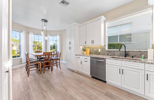 Calabay Parc Apartment | 4BR Family Friendly Themed Pool Home Near Disney