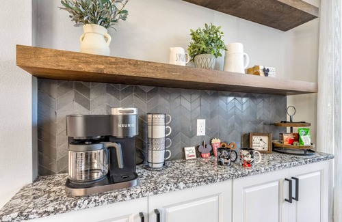 Calabay Parc Apartment | 4BR Family Friendly Themed Pool Home Near Disney