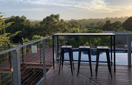 Upper Wakefield House | 4br house with pool in quiet spot (sleeps 10)