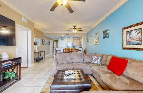 Fort Walton Beach Condo | 4th-Floor Azure Condo w/Free WiFi, Beach Service, Gulf View, Shared Pool/Hot Tub