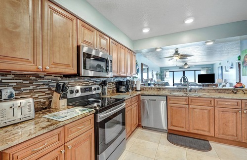 Cocoa Beach Condo | 4th Floor Direct Ocean Front Corner Condo With Fantastic views & reviews