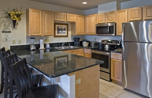 Peak 9 Resort | 4th of July week, TWO bedroom, sleeps 8 at Grand Timber Lodge is a luxury resort