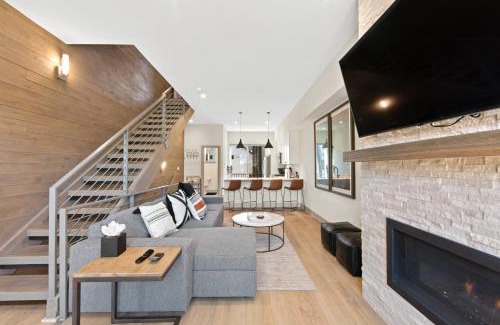 Silverthorne Villa | 4th Street Crossing 320D by Summit County Mountain Retreats